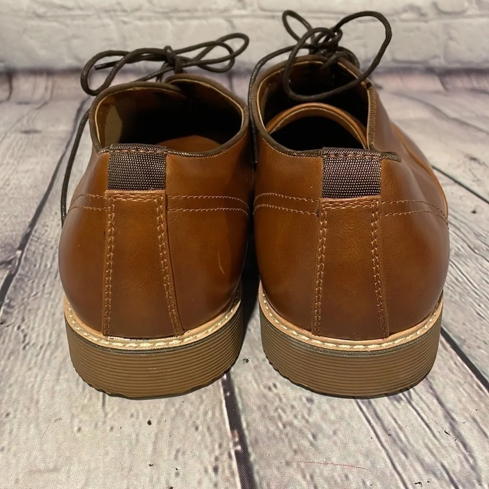 Steve Madden Norwich Lace up oxfords in British Tan Sz 10.5M